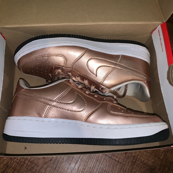 nike air force 1 siren red